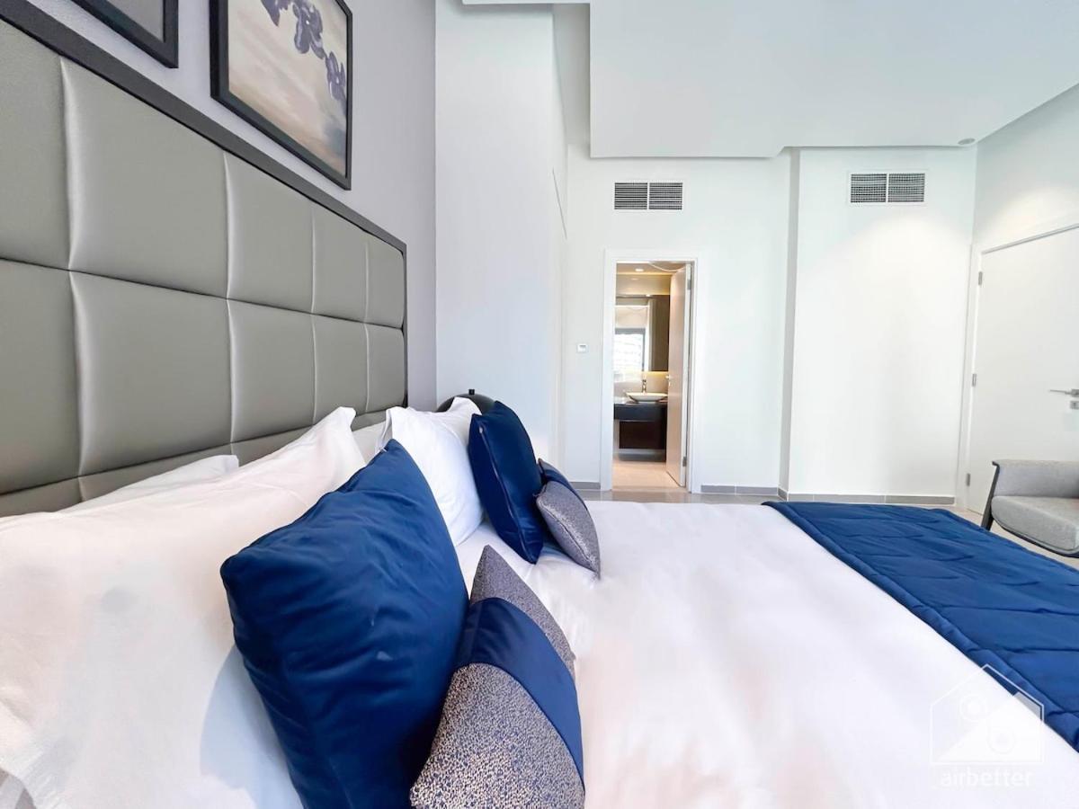 Luxury Stay At Damac Majestine With Balcony & Views Dubai Ngoại thất bức ảnh